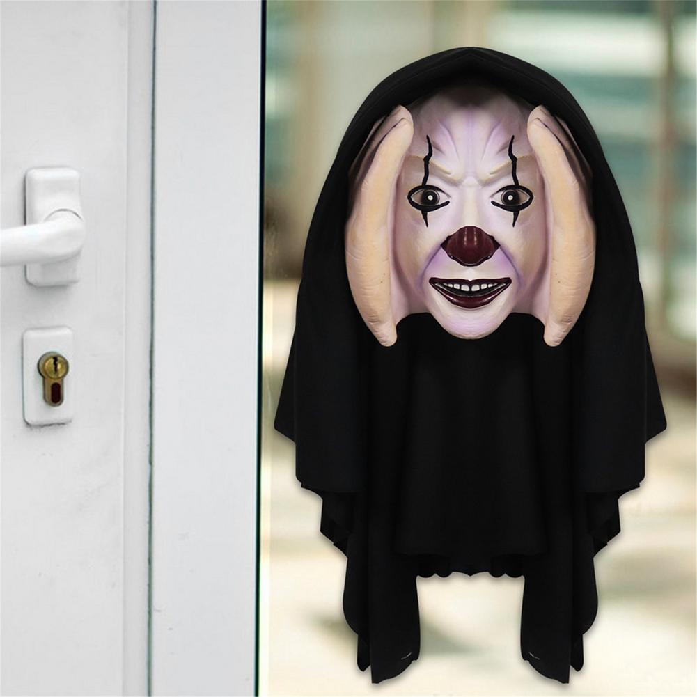Peeping clown scary hwalloween outdoor